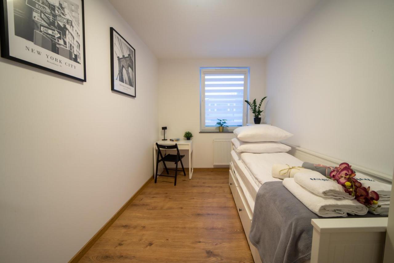 Maya'S Flats & Resorts 49 - Spacious 3 Rooms Apartment In Szafarnia Gdansk Gdańsk Exterior foto