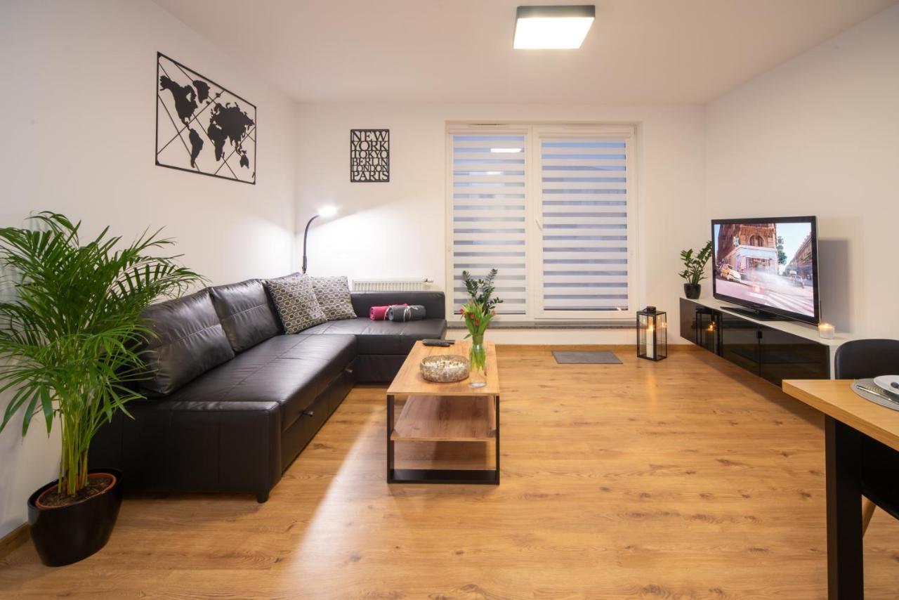 Maya'S Flats & Resorts 49 - Spacious 3 Rooms Apartment In Szafarnia Gdansk Gdańsk Exterior foto