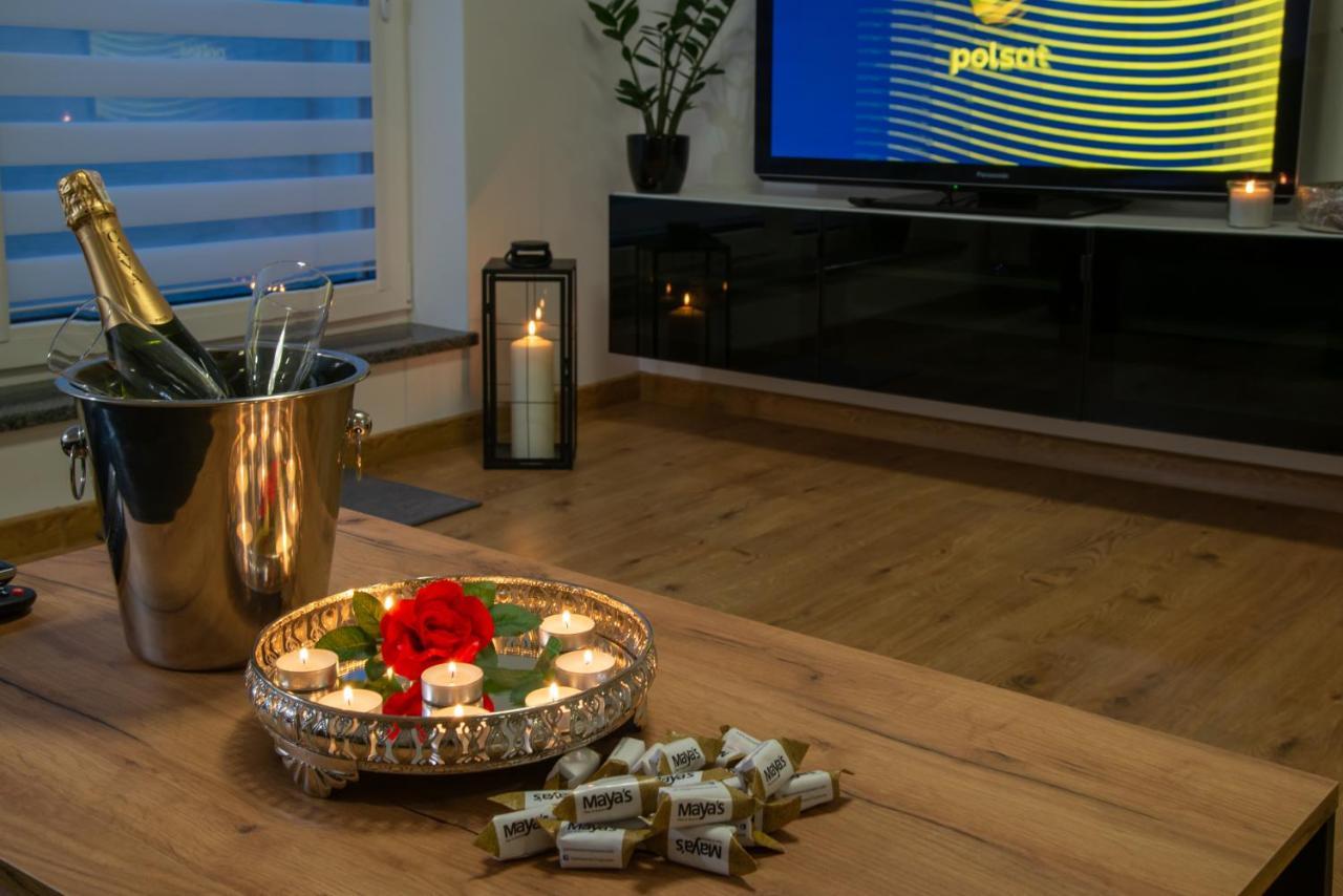 Maya'S Flats & Resorts 49 - Spacious 3 Rooms Apartment In Szafarnia Gdansk Gdańsk Exterior foto