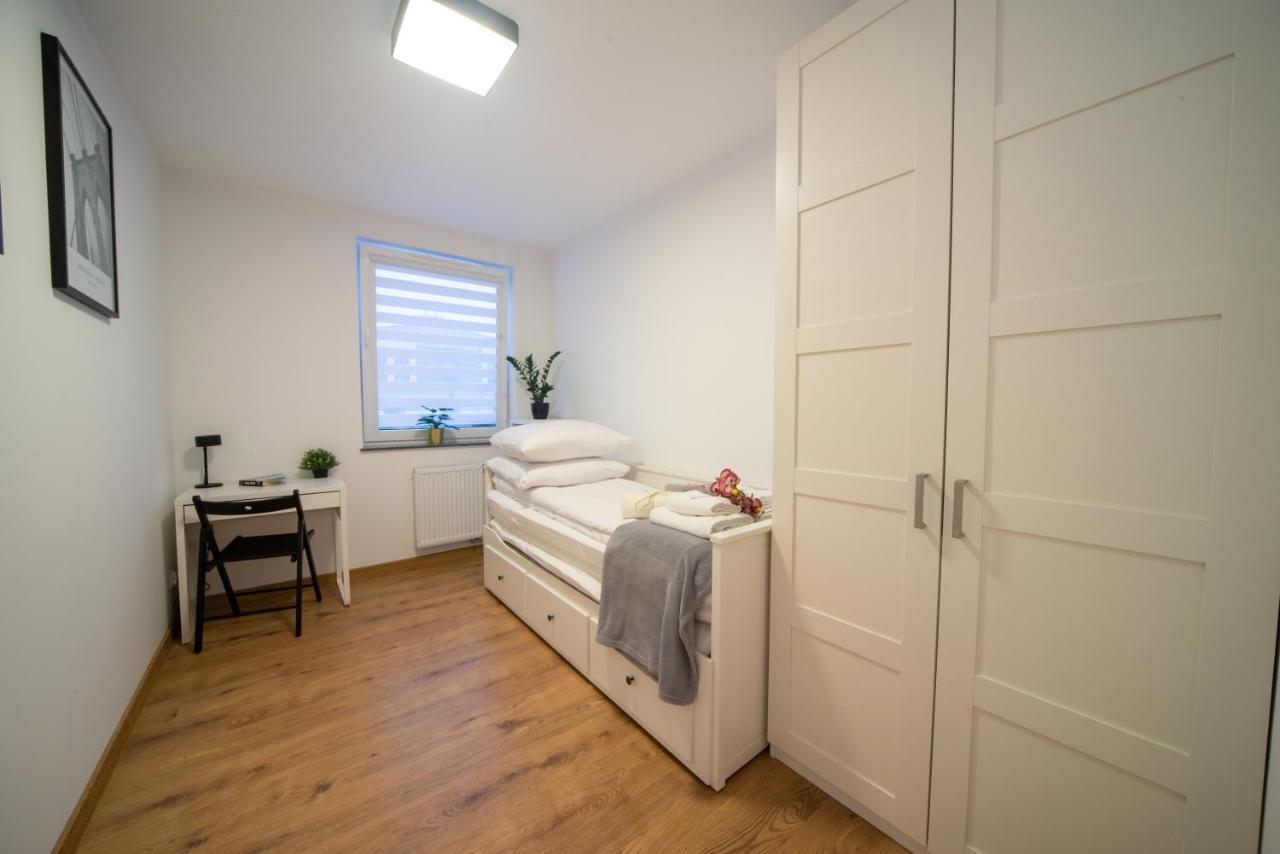 Maya'S Flats & Resorts 49 - Spacious 3 Rooms Apartment In Szafarnia Gdansk Gdańsk Exterior foto